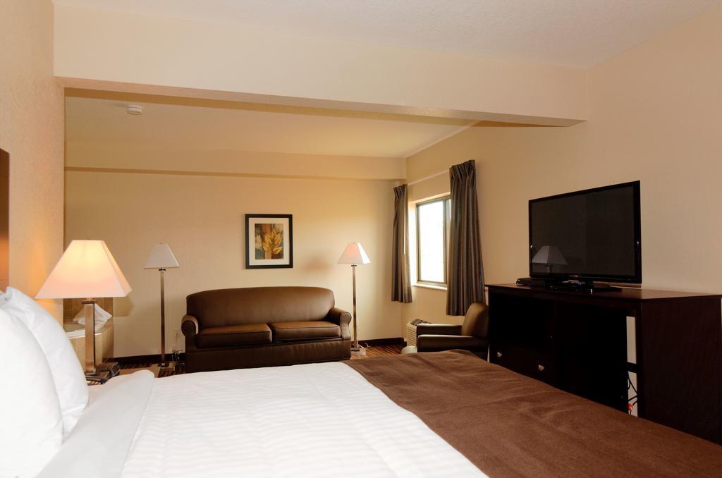 Cobblestone Inn & Suites - Denison | Oak Ridge Exterior foto