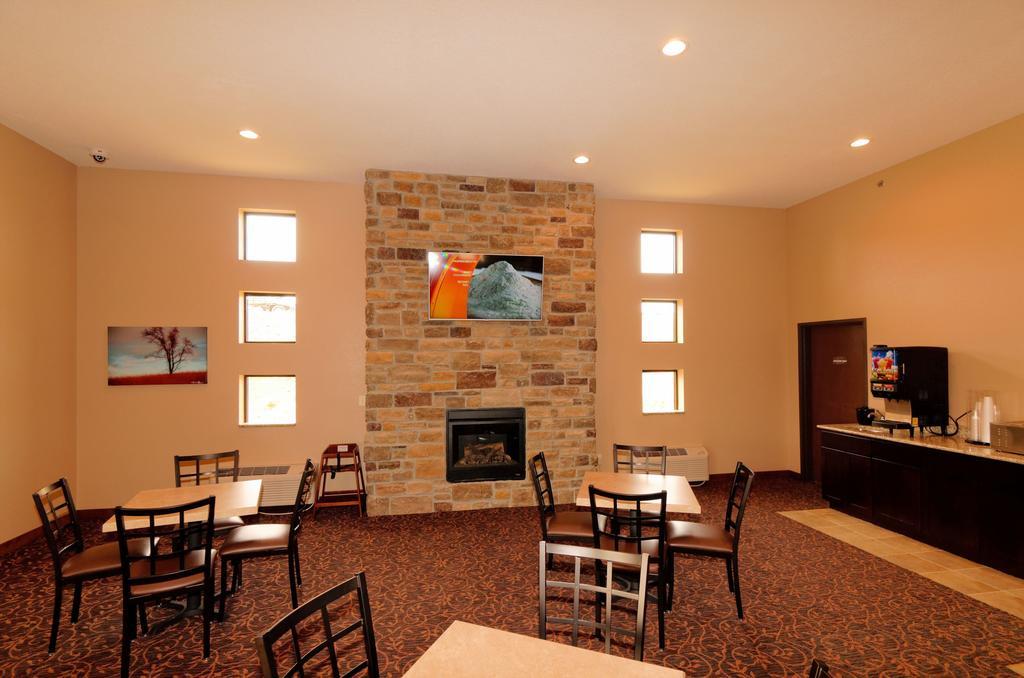 Cobblestone Inn & Suites - Denison | Oak Ridge Exterior foto