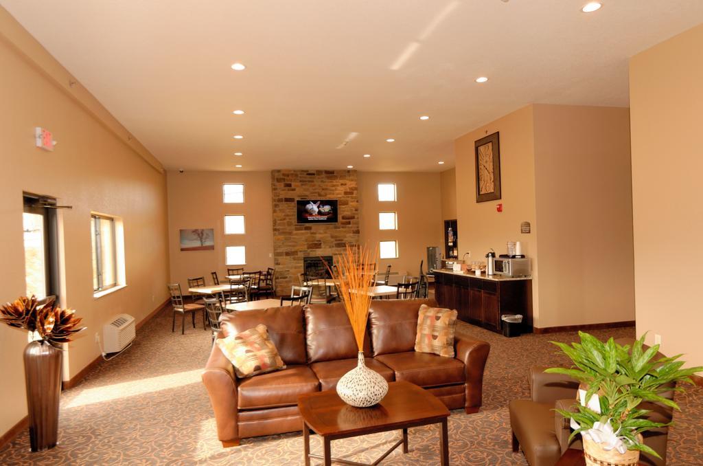 Cobblestone Inn & Suites - Denison | Oak Ridge Exterior foto